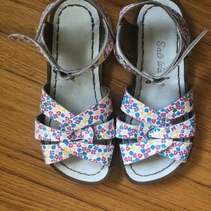 Girls saltwater sandals
